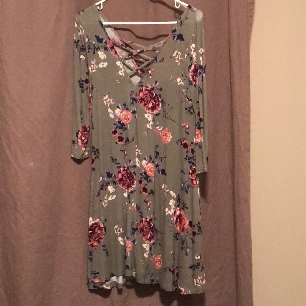 Olive green floral print 3/4 length sleeve dress